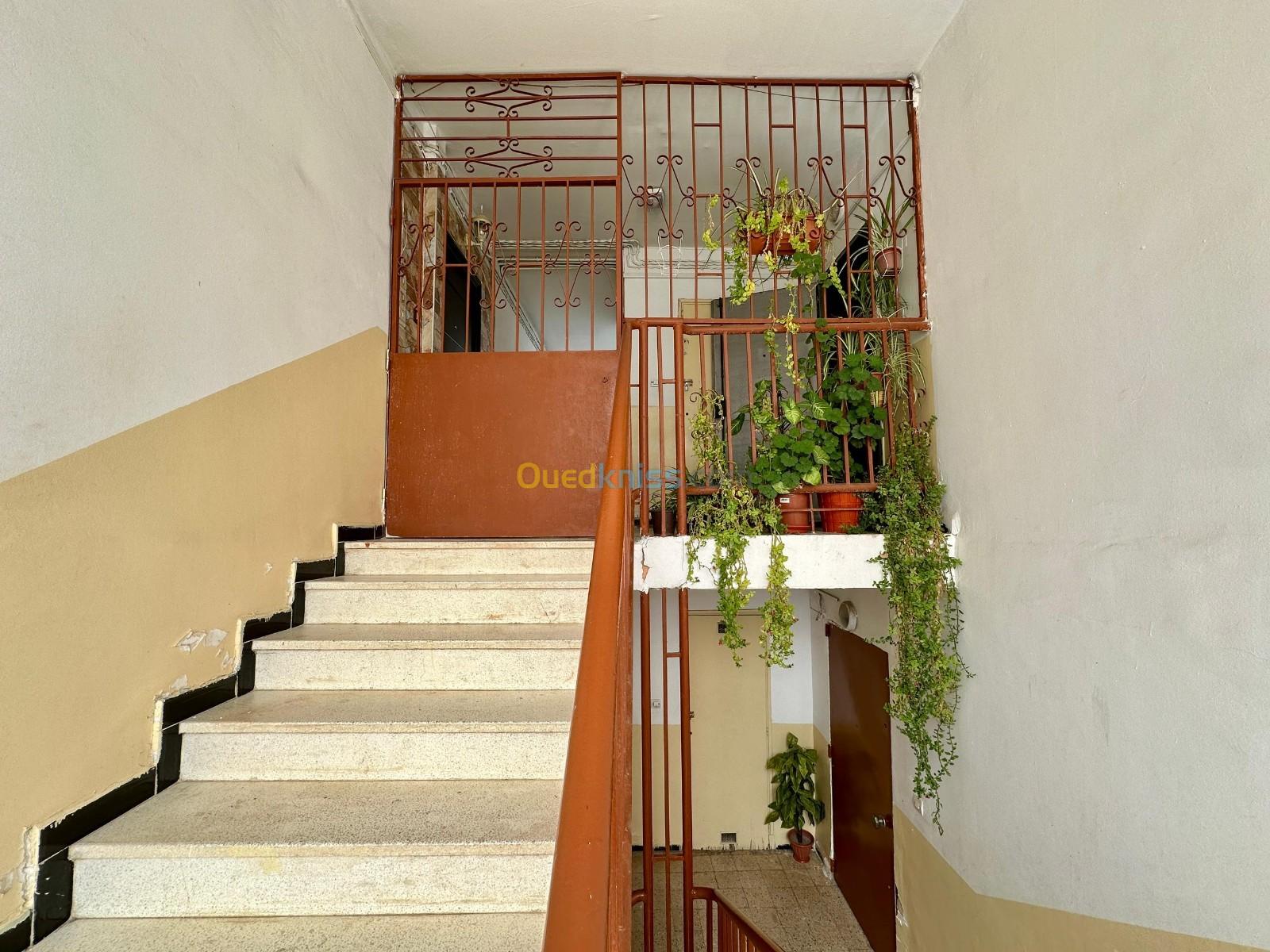 Sell Apartment F4 Alger Kouba