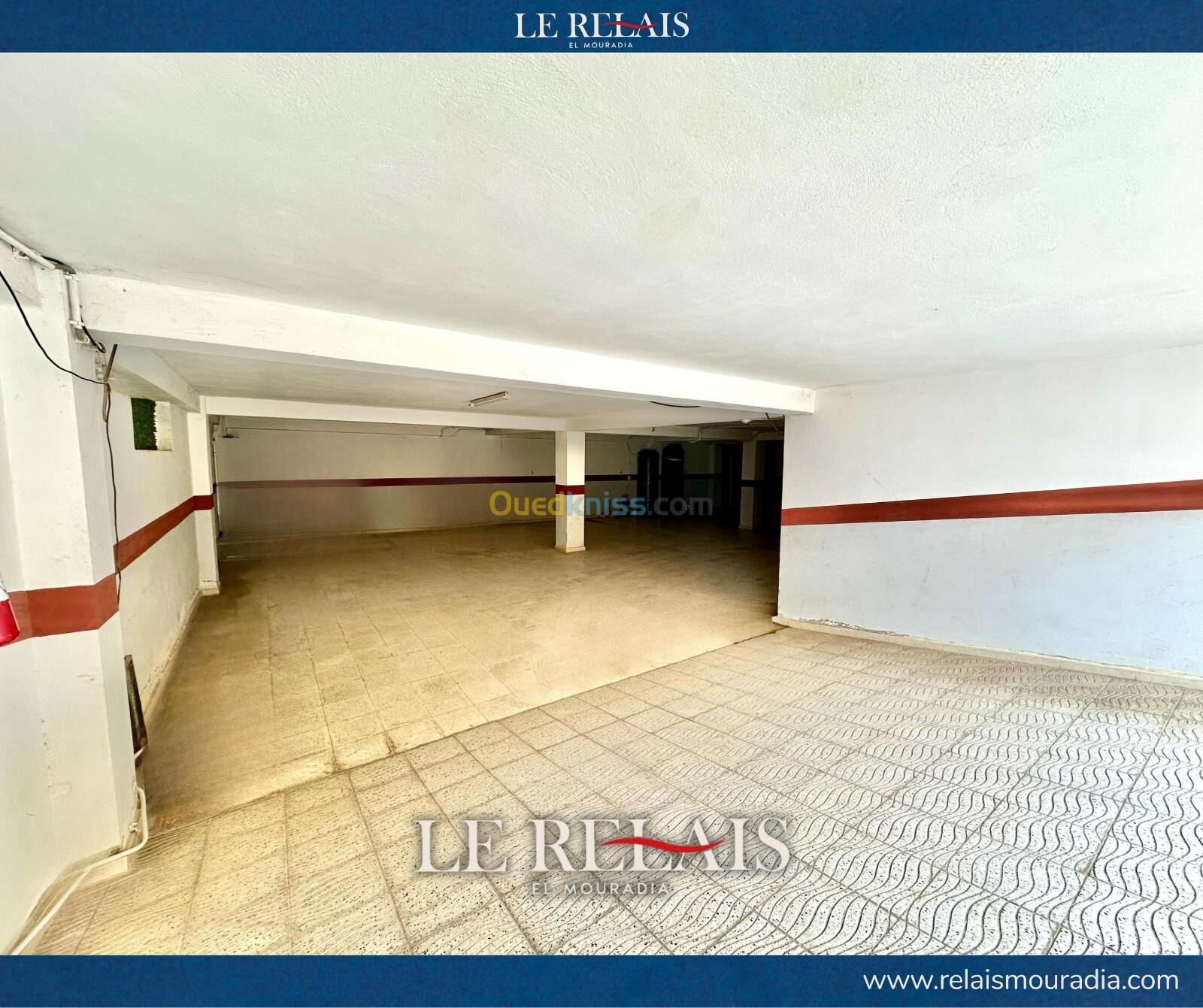 Rent Commercial Alger Hydra